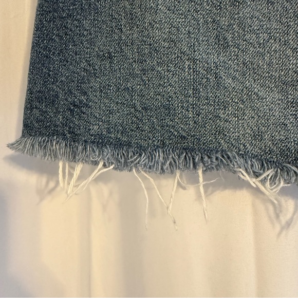 Free People We The Free Denim Mini Skirt Zip Front Raw Hem Women’s 30 - Picture 8 of 9